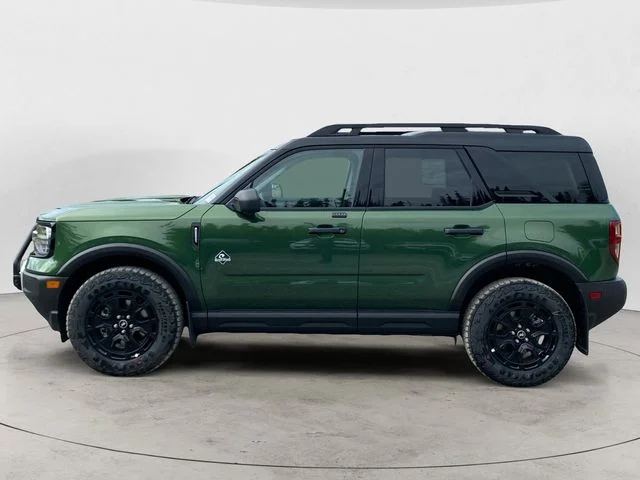New 2025 Green Metallic Ford Outer Banks image 2