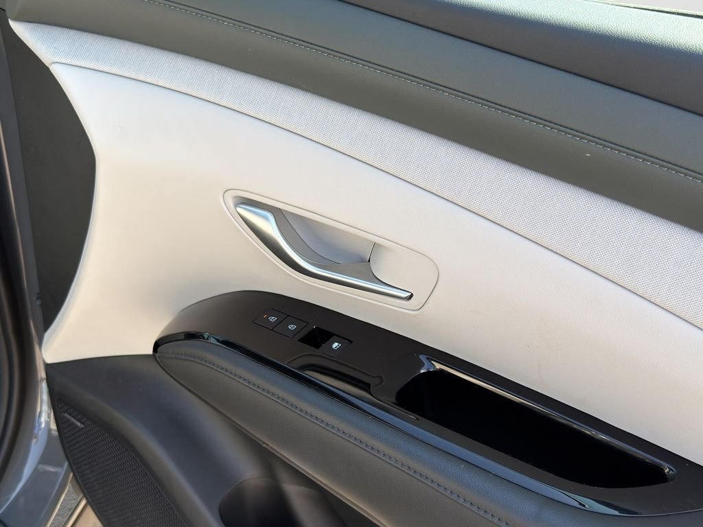 Used 2025 Gray Hyundai Limited image 17