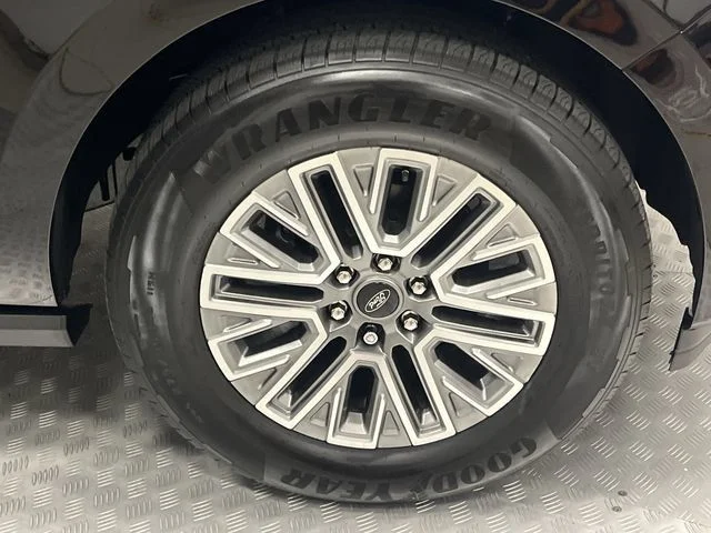 New 2027 Agate Black Metallic Ford Platinum image 24