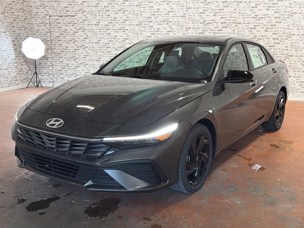 New 2026 Amazon Gray Hyundai SEL Sport Plus image 3