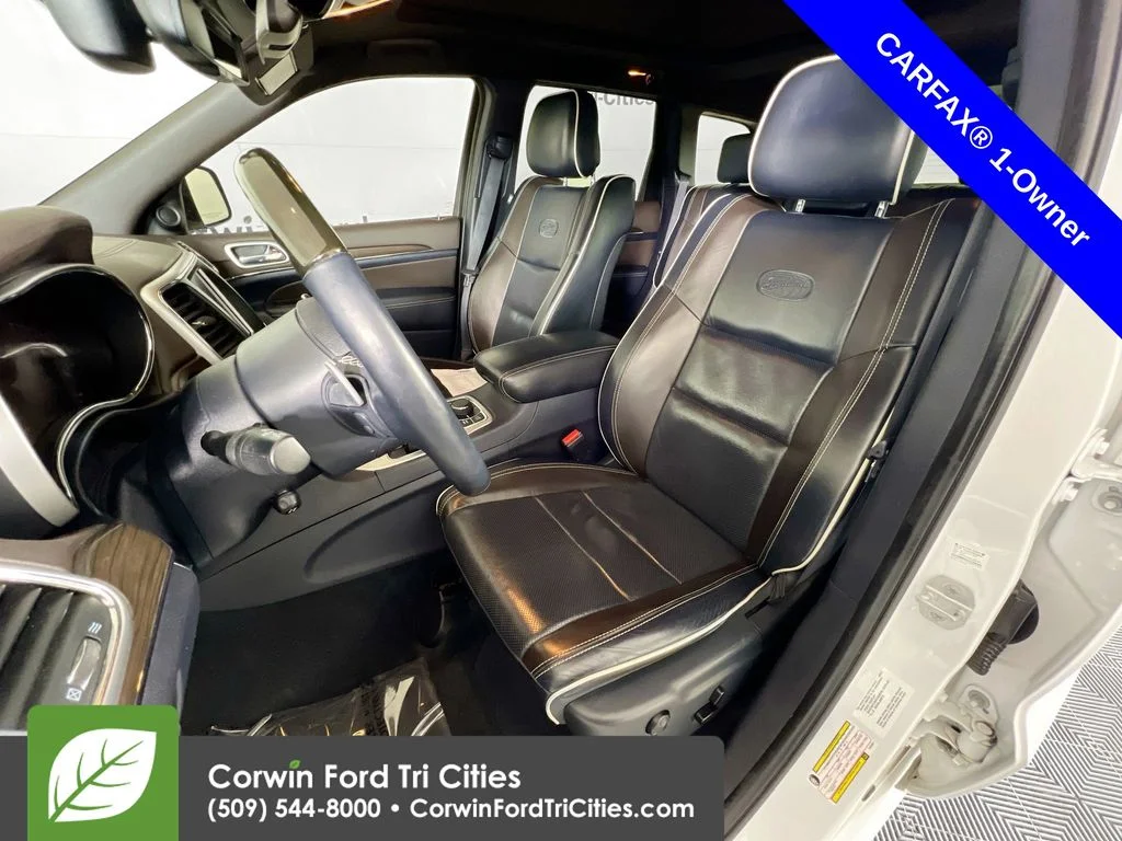 Used 2015 Bright White Clearcoat Jeep Overland image 24