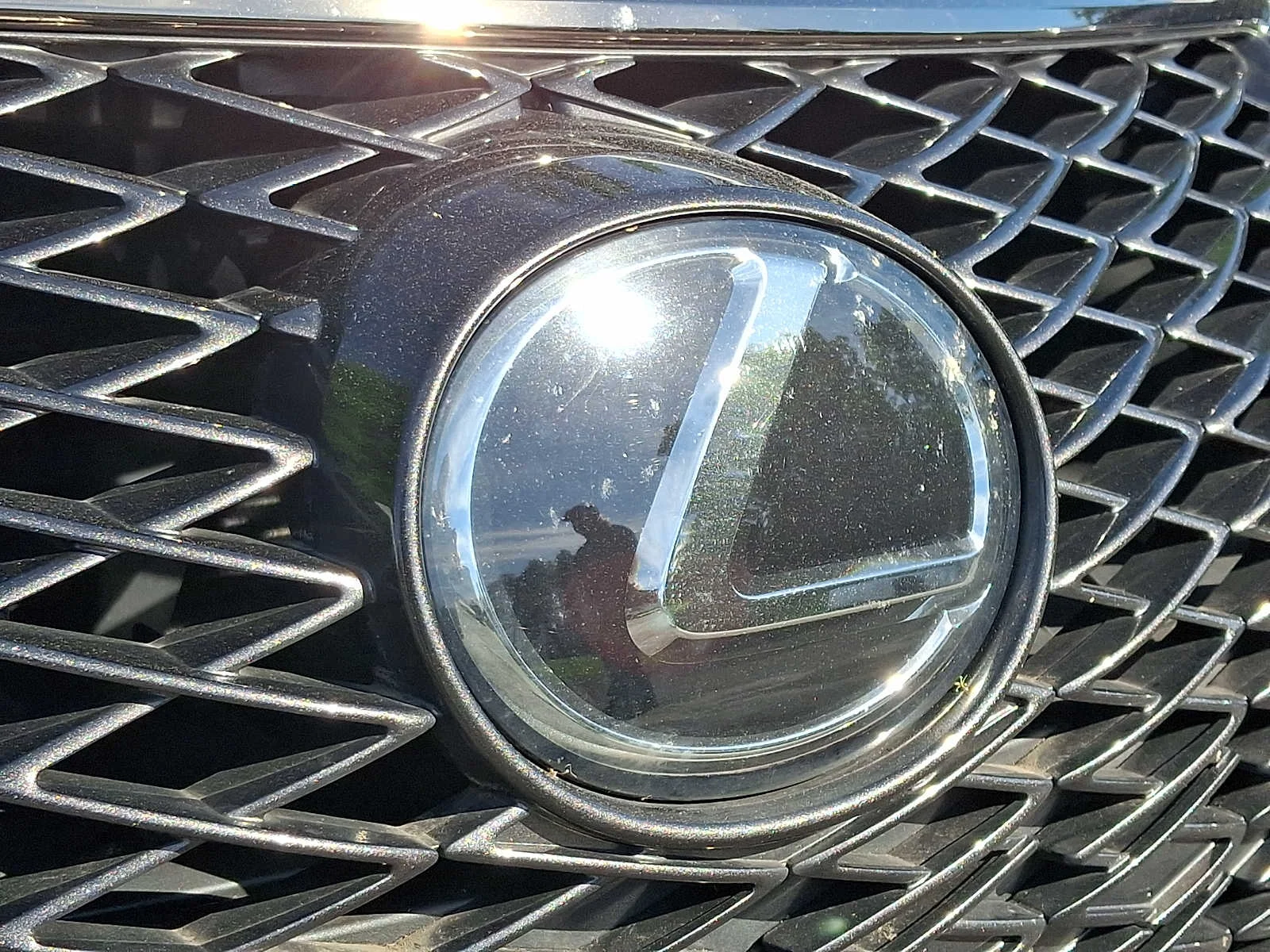 Used 2023 Ultra White Lexus F SPORT image 5