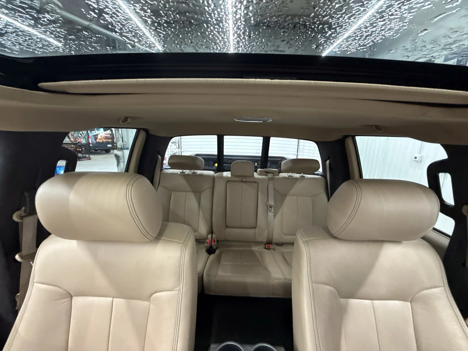 Used 2014 Beige Ford Lariat image 20