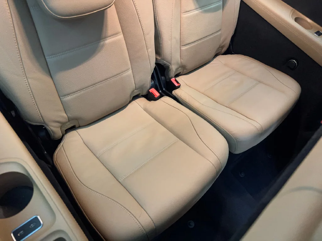 Used 2025 White Mercedes-Benz GLS 450 image 42