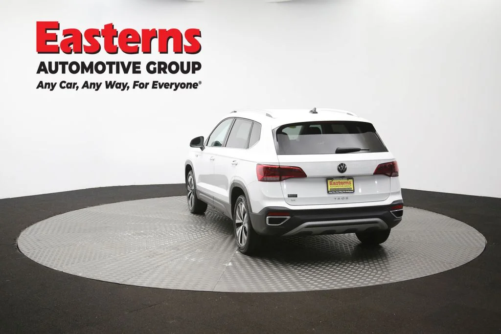 Used 2024 White Volkswagen 1.5T SE image 64