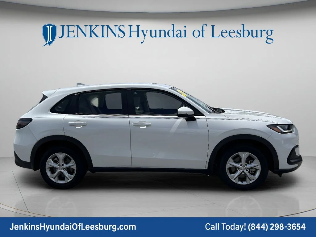 Used 2025 White Honda LX image 3