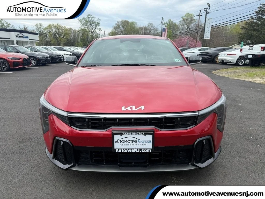 2025 Kia K4 GT-Line AT's photo
