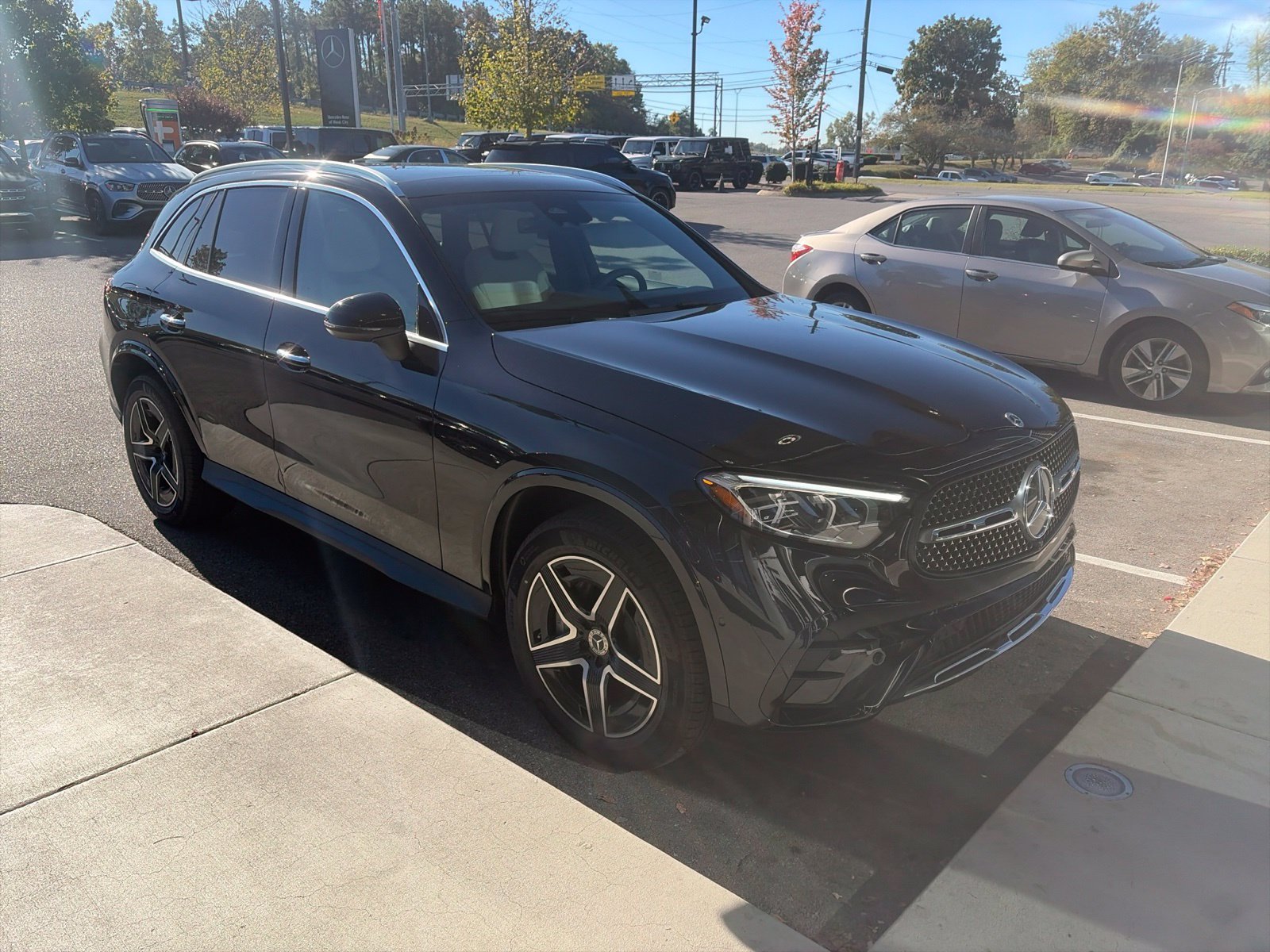 2026 Mercedes-Benz GLC Base