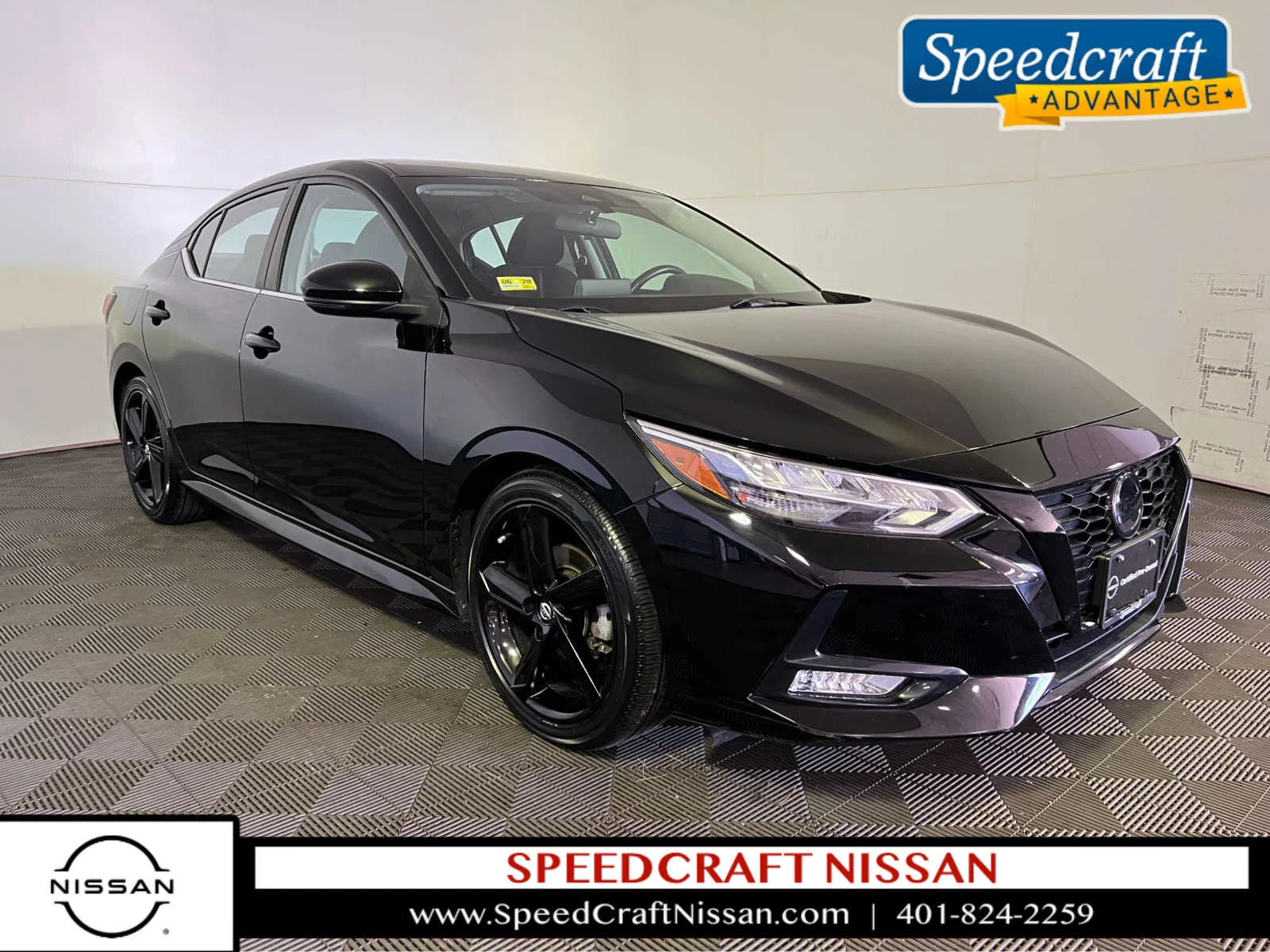2023 Nissan Sentra SR CVT's photo