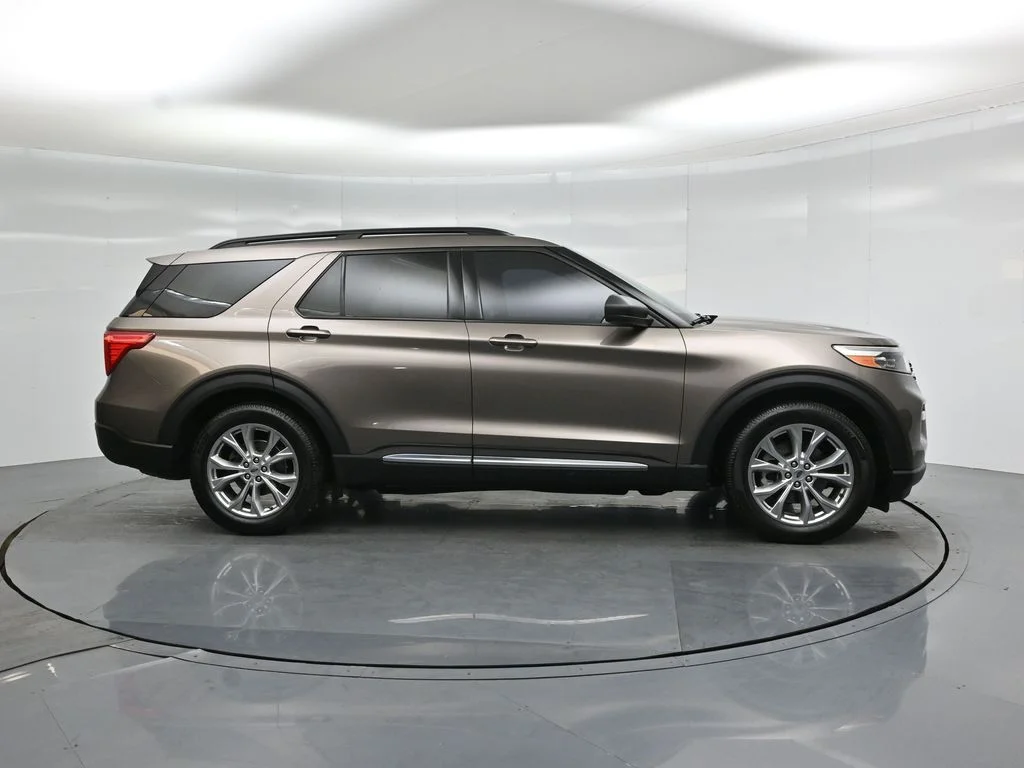 Used 2021 Gray Ford XLT image 25