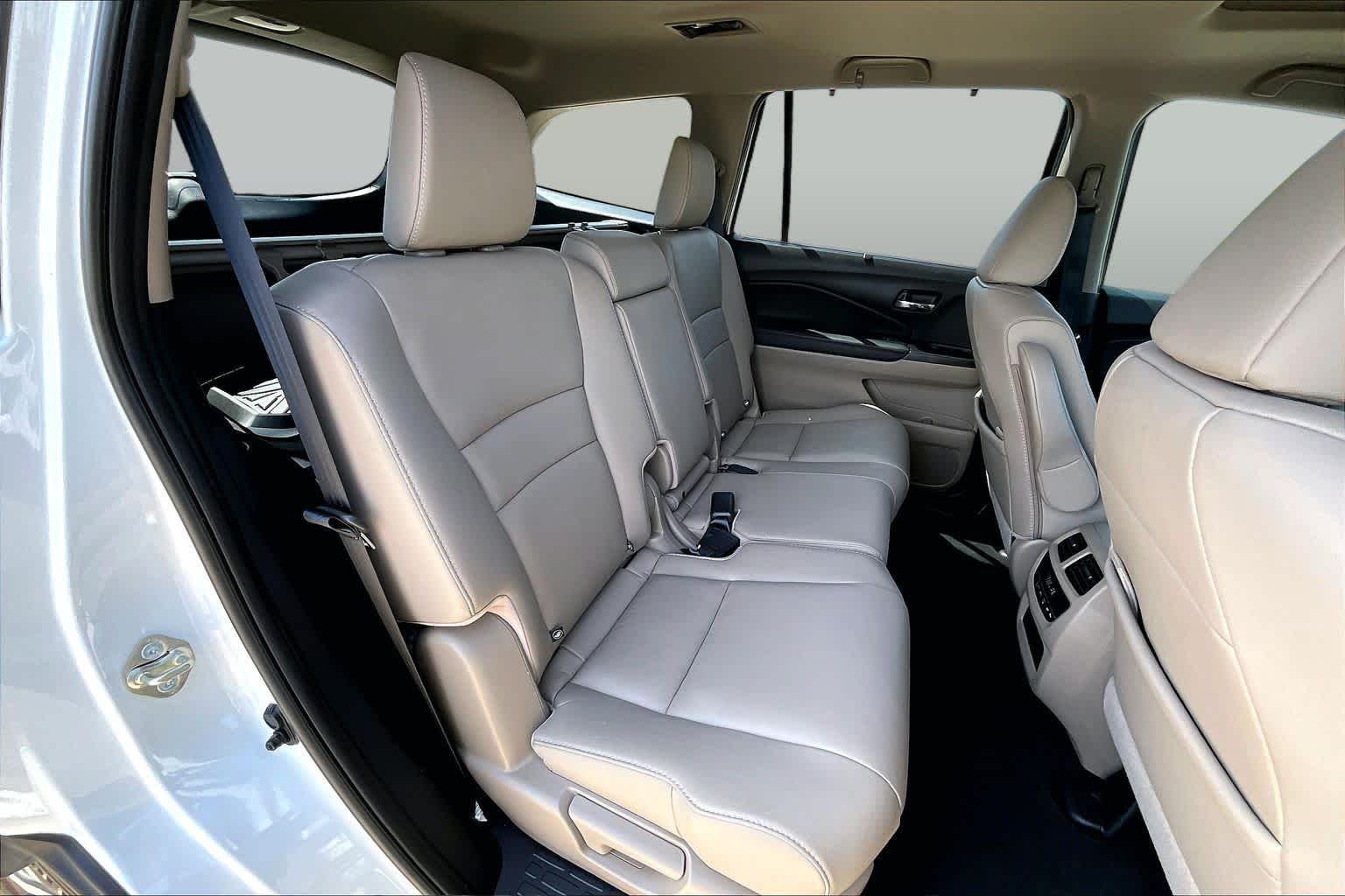 Used 2020 Platinum White Pearl Honda EX-L image 20