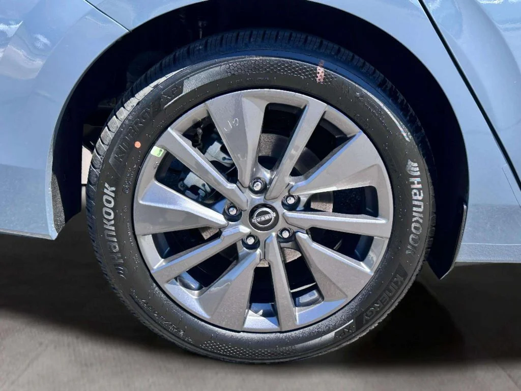 New 2026 Atlantic Gray Metallic Nissan SL image 10