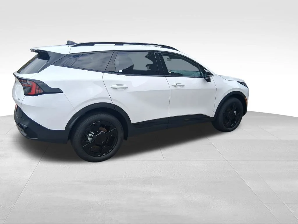 Used 2026 White Kia X-Line image 4