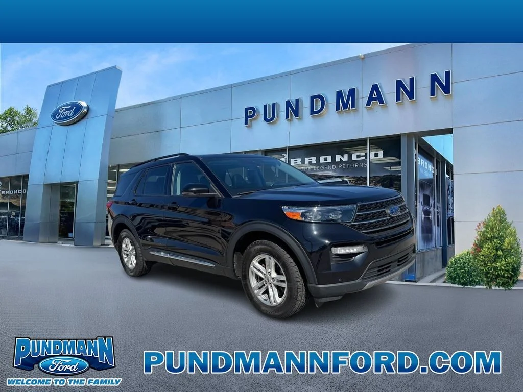 Used 2023 Agate Black Metallic Ford XLT image 1