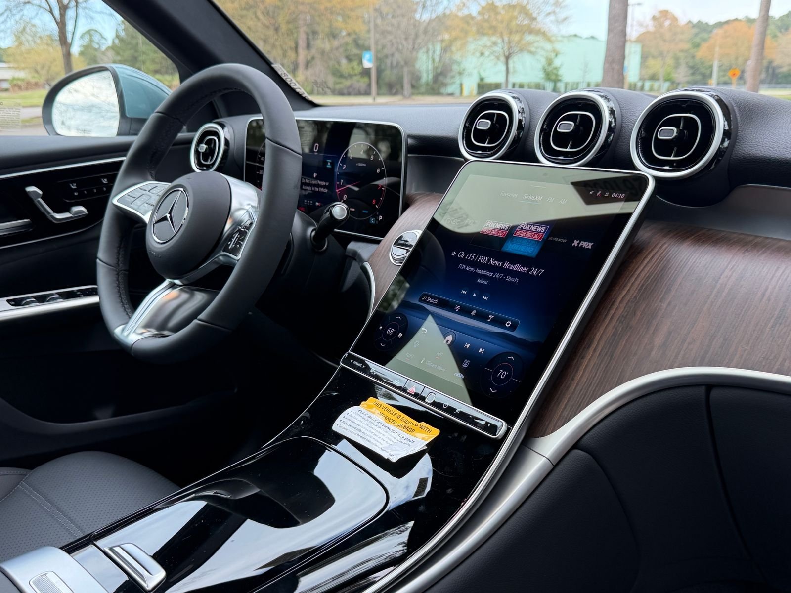 New 2026 Verde Silver Mercedes-Benz GLC 300 image 19