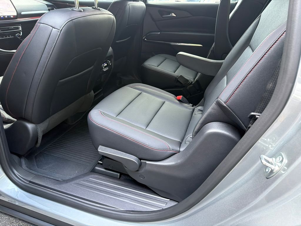 Used 2026 Gray Chevrolet Z71 image 21