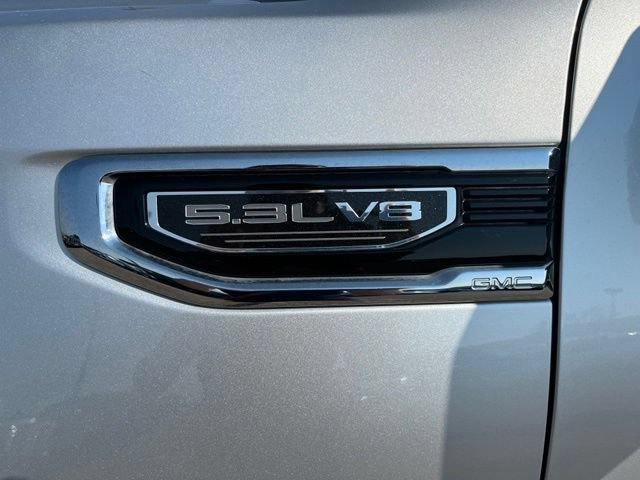 Used 2019 QUICKSILVER METALLIC GMC SLT image 12
