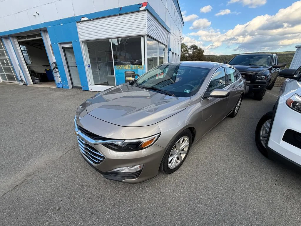 Used 2022 Chevrolet Malibu 1LT with VIN 1G1ZD5ST7NF152807 for sale in Forest City, PA