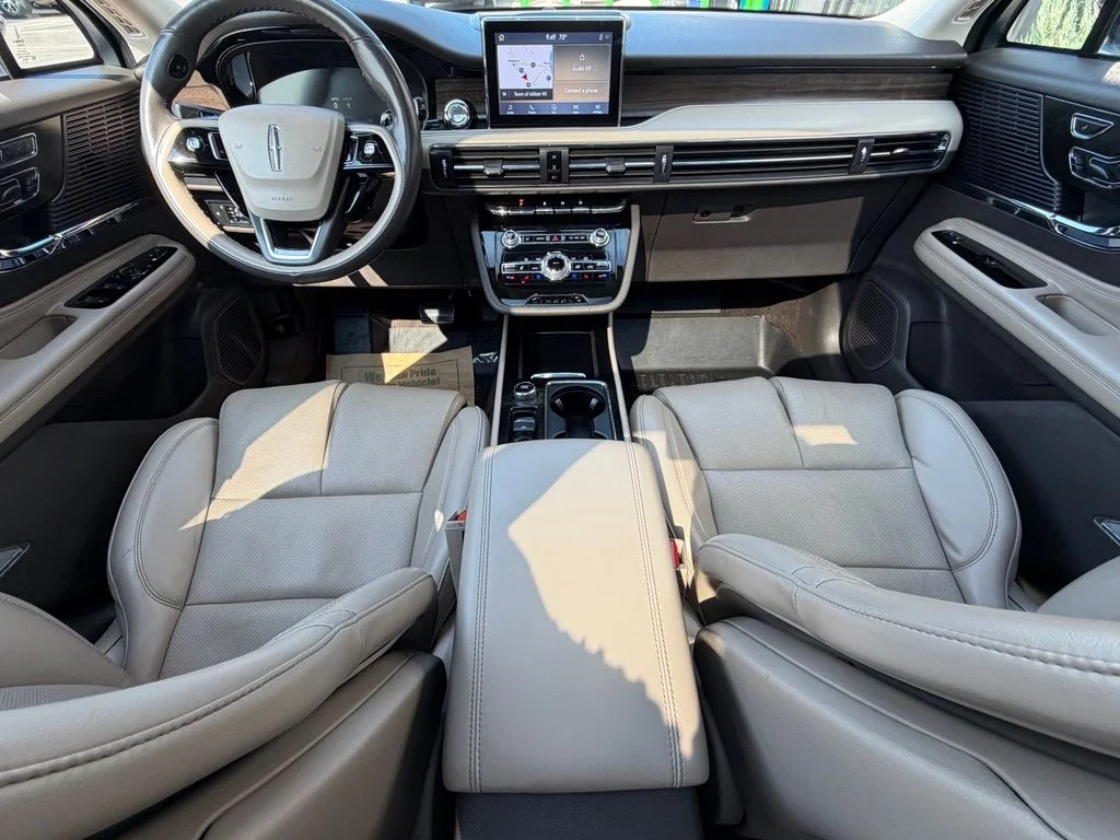 Used 2022 Blue Lincoln Reserve image 12