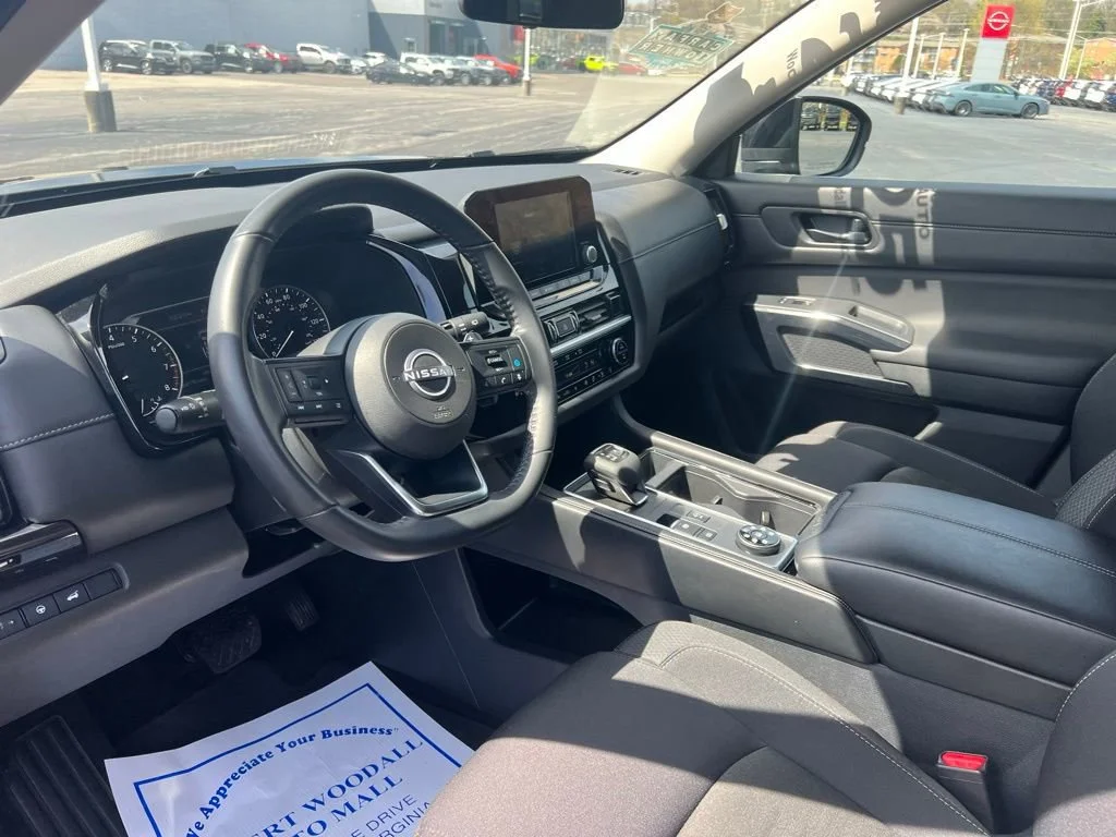 Used 2025 Black Nissan SV image 18