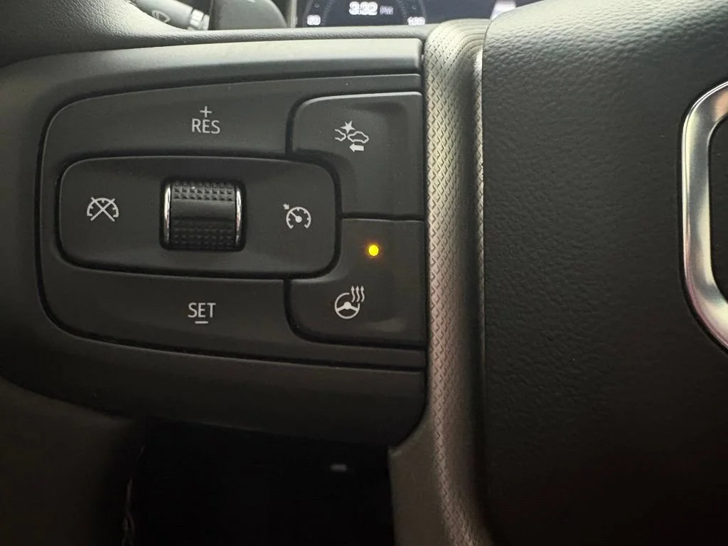 Used 2024 Onyx Black GMC Denali image 24