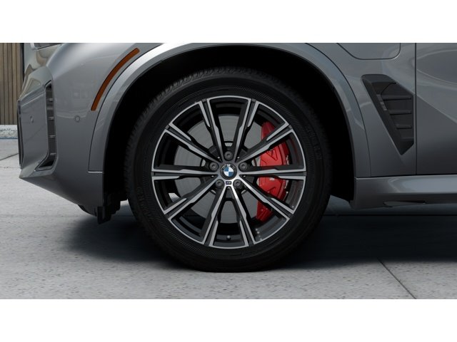 New 2026 Skyscraper Grey Metallic BMW xDrive50e image 7