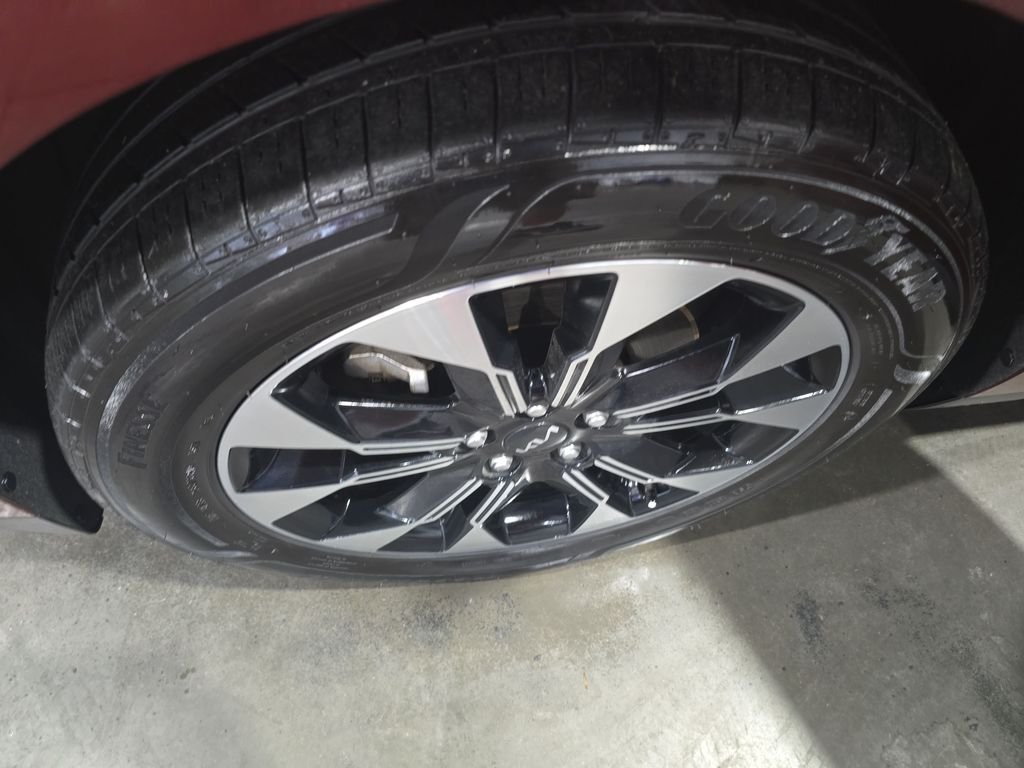 Used 2024 Red Kia EX image 12