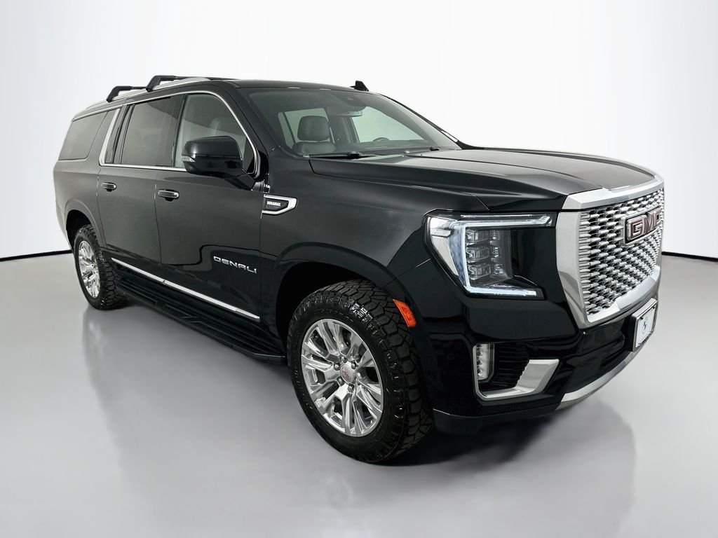 Used 2023 Onyx Black GMC Denali image 3