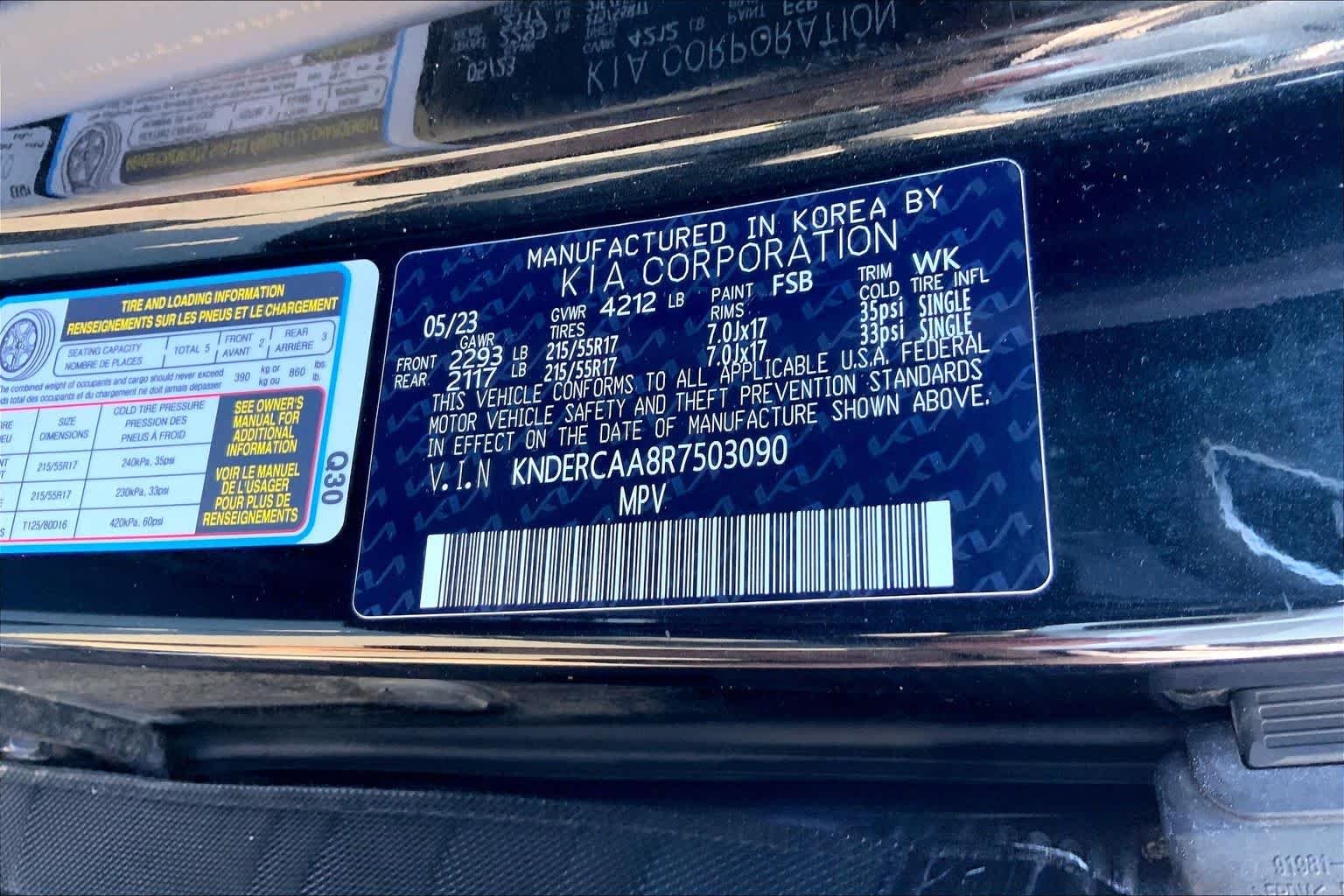 Used 2024 Fusion Black Kia EX image 37
