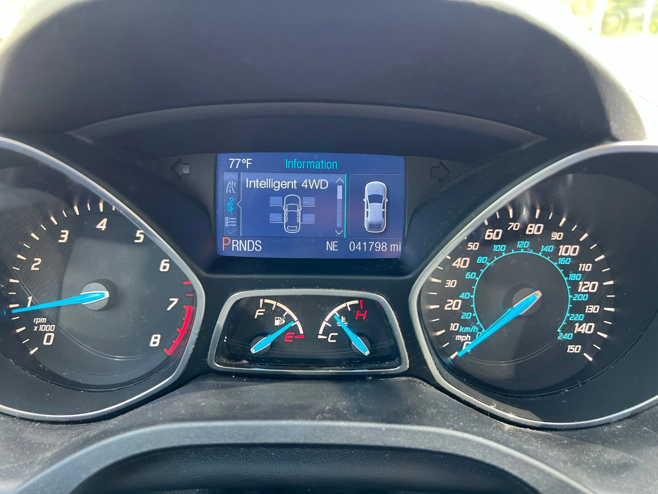 Used 2013 Ruby Red Ford SE image 32
