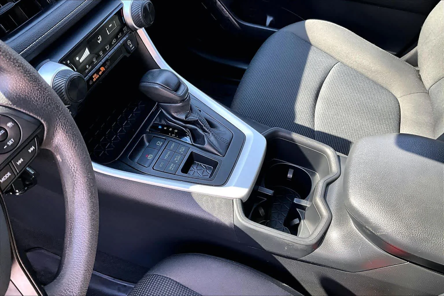 Used 2023 Ice Cap Toyota LE image 15