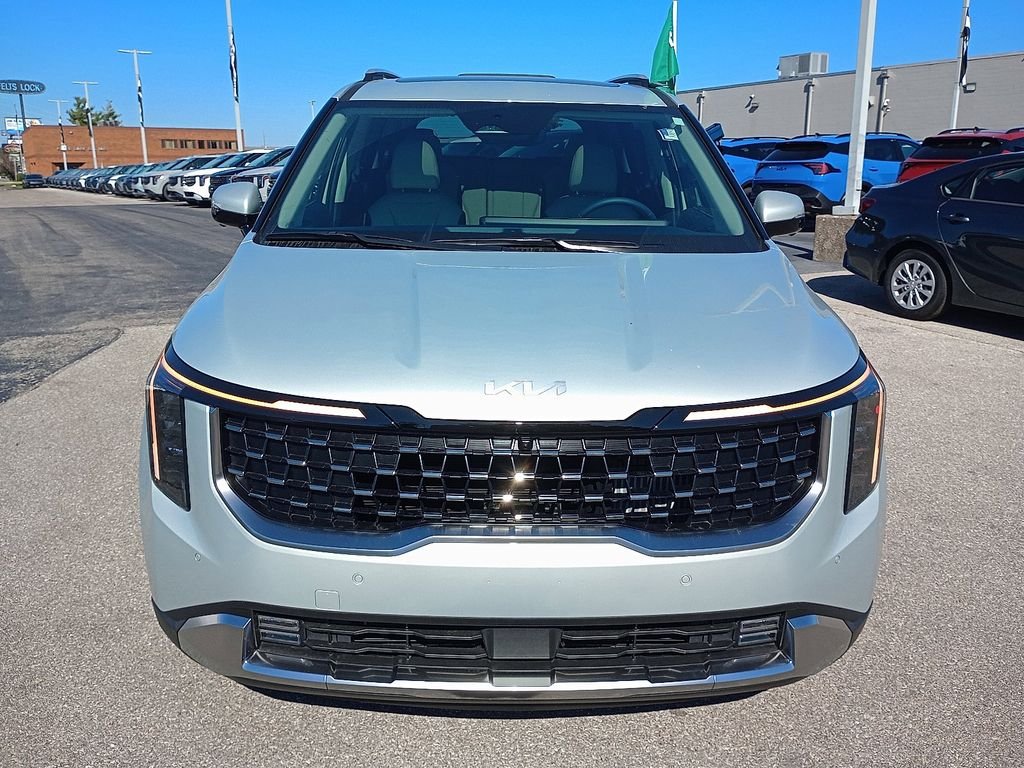 New 2026 Ivory Silver Kia SX image 3