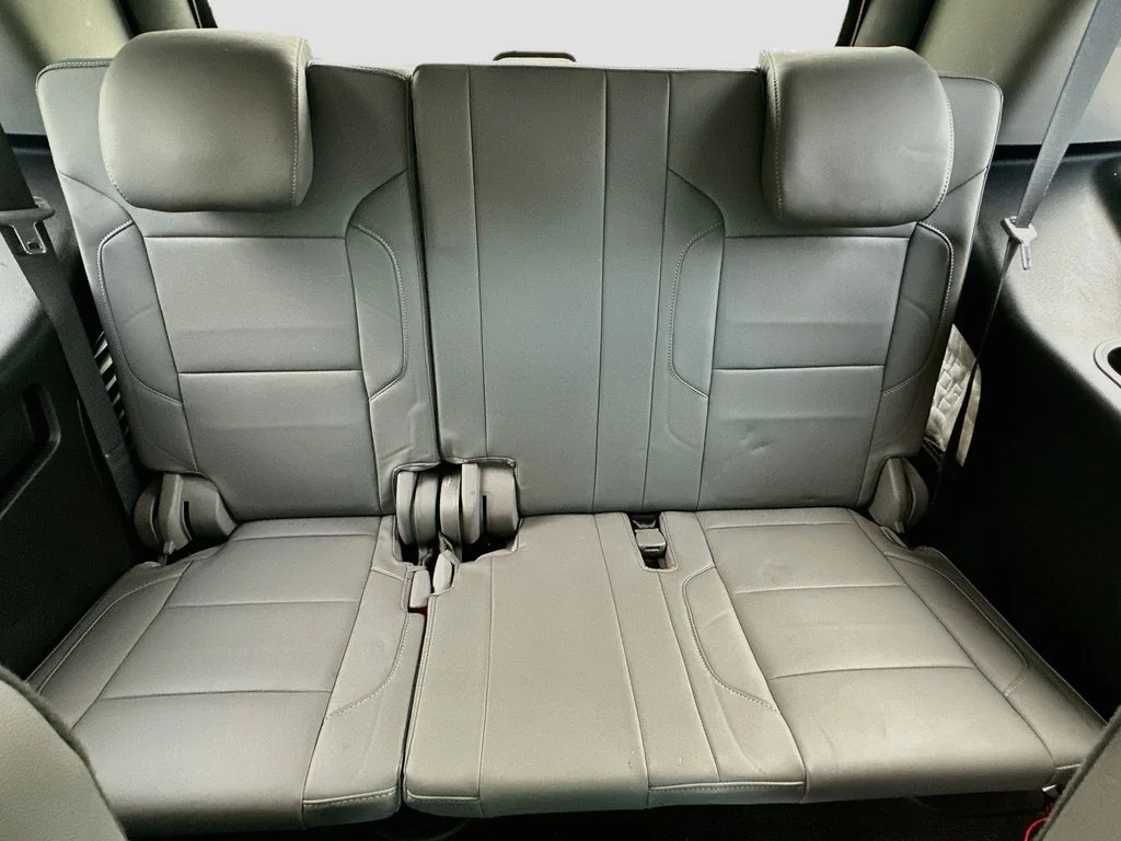 Used 2018 Red Chevrolet LT image 26