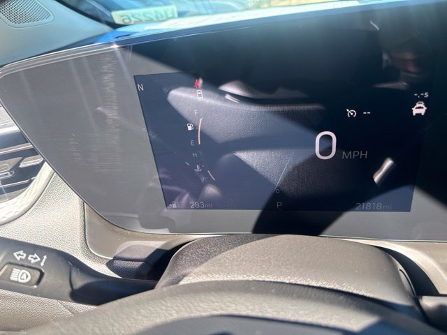 Used 2024 Summit White Buick Sport Touring image 13
