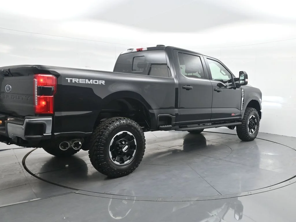 New 2026 Agate Black Metallic Ford F-250® Lariat® image 7