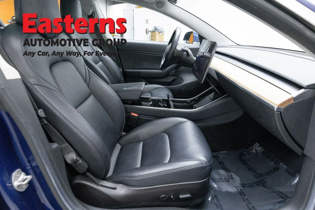 Used 2018 Blue Tesla Long Range image 18