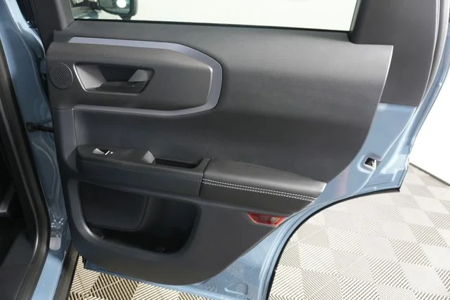 New 2026 Azure Gray Metallic Tri-Coat Ford Outer Banks® image 32