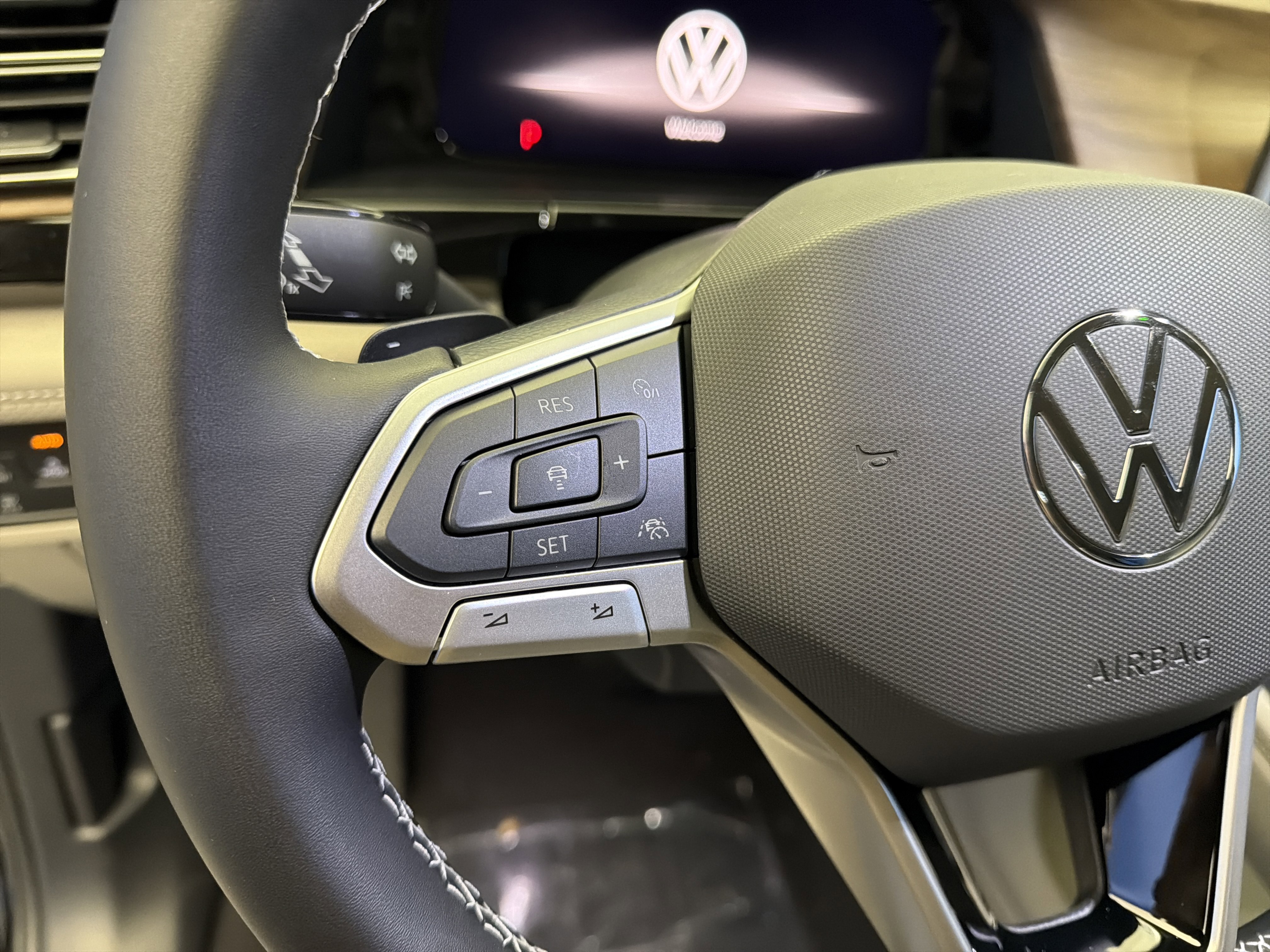 2026 Volkswagen Atlas SE w/Tech - Photo 16