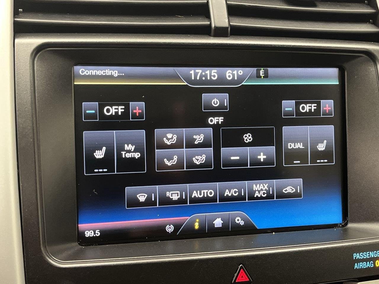 Used 2014 White Platinum Metallic Tri-Coat Ford Limited image 21
