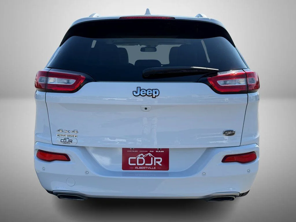 Used 2018 White Jeep Overland image 10