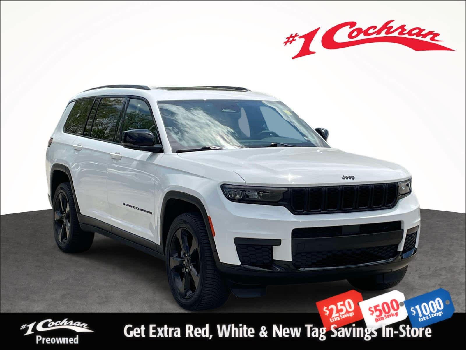 Used 2023 Whi/white Jeep Altitude image 1