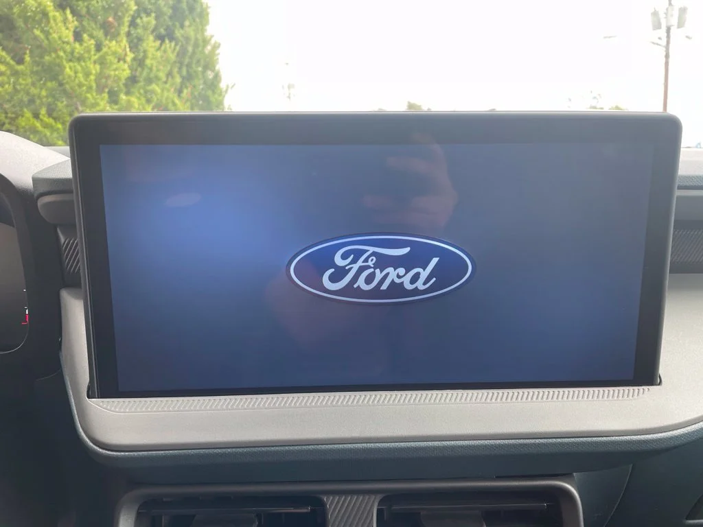 New 2026 CARBONIZED GRAY Ford Lobo High image 16