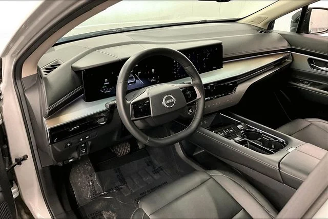 Used 2025 Brilliant Silver Metallic Nissan SL image 16