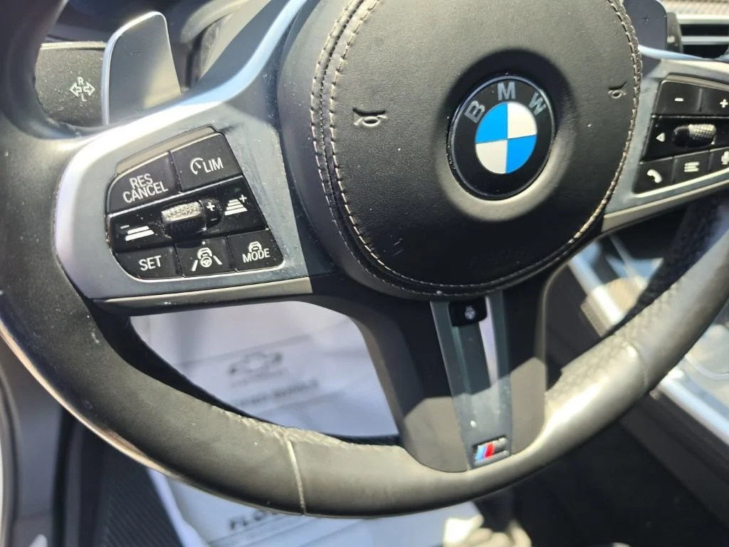 Used 2022 White BMW M50i image 20