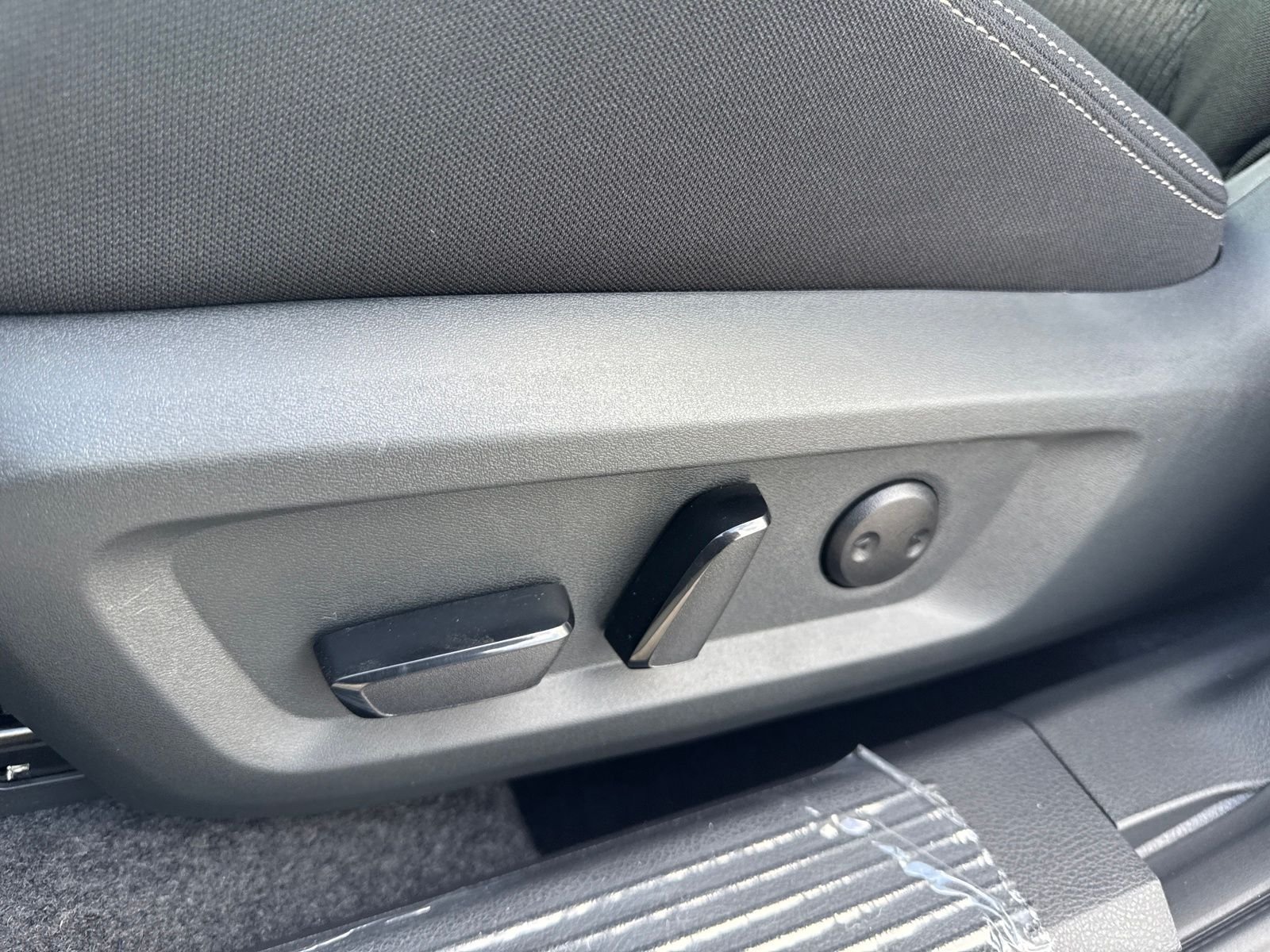 New 2026 Nissan Rogue SV 4D Sport Utility