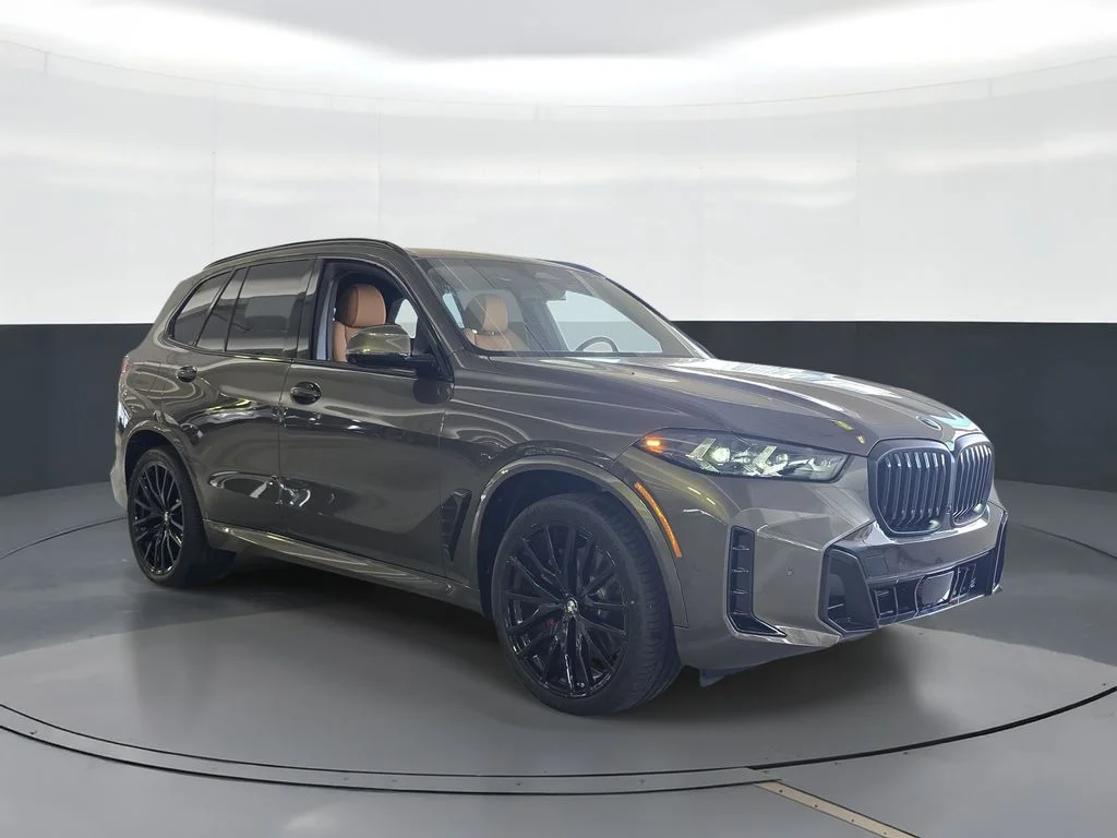New 2026 Green BMW sDrive40i image 2