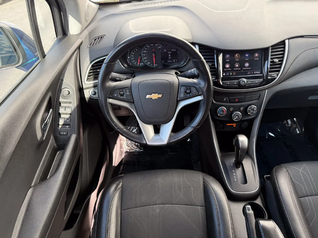 Used 2020 PACIFIC BLUE METALLIC Chevrolet LT image 21
