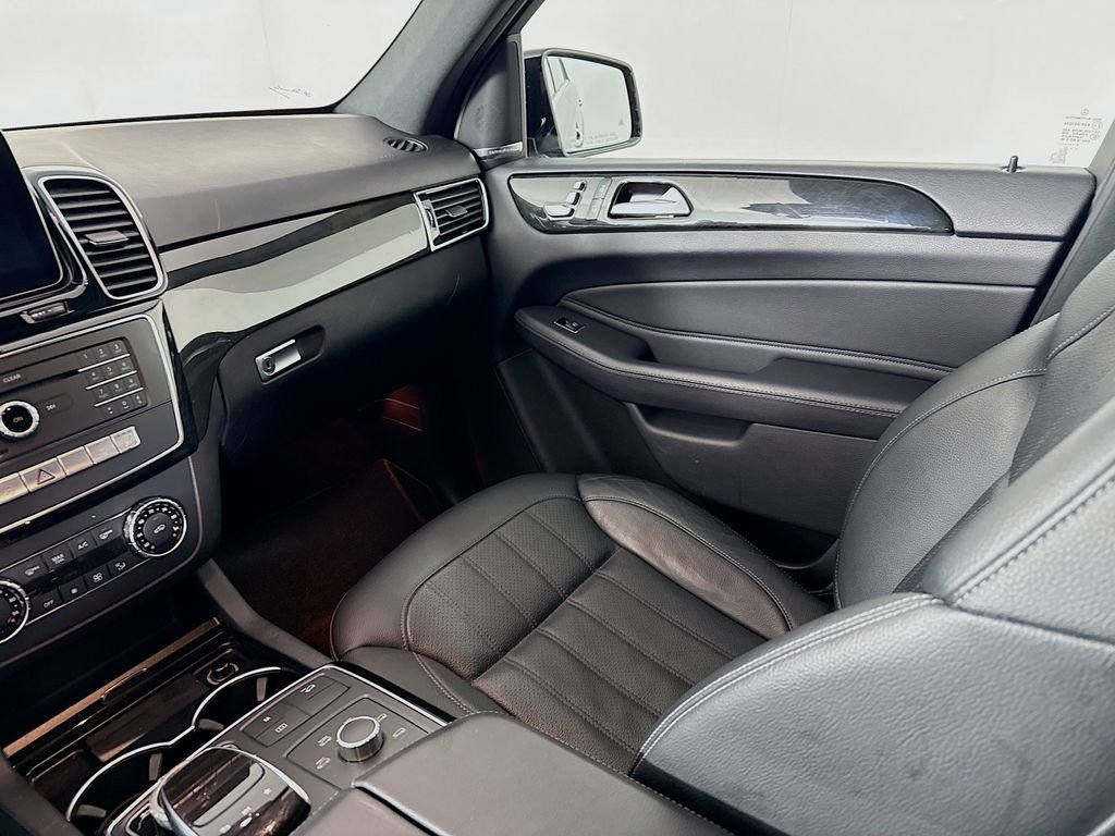 Used 2018 Black Mercedes-Benz GLE 350 image 24