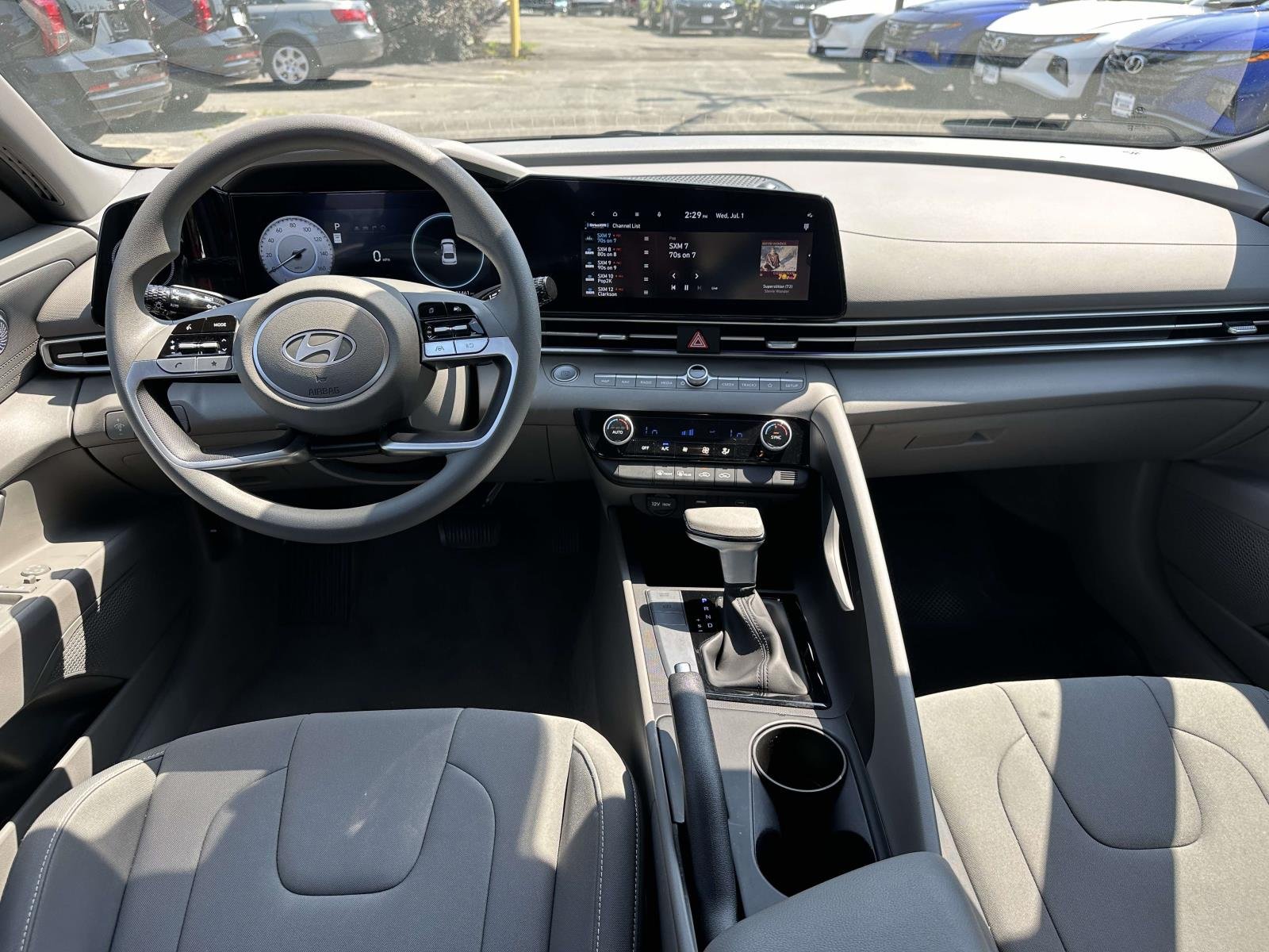 Used 2024 Red Hyundai SEL image 11