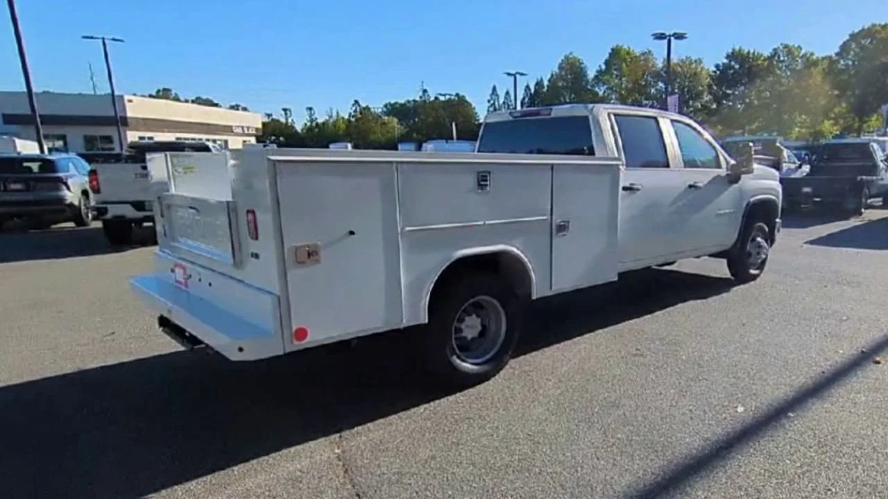 2025 Chevrolet Silverado 3500 HD Work Truck - Photo 8
